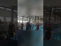 Come salsa di peperoncino rosso è prodotto nella fabbrica?